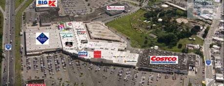 Plaza Centro Mall is one of Shopping Centers.