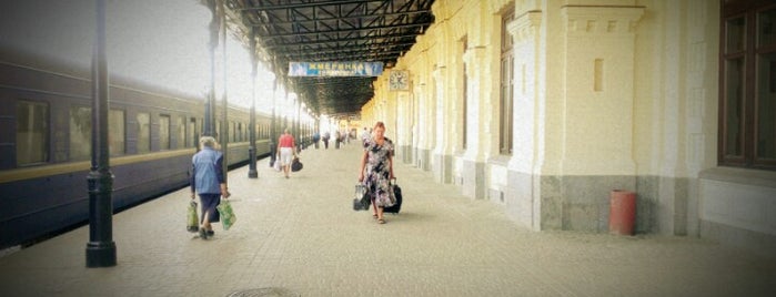 Zhmerynka Railway Station is one of Залізничні вокзали України.