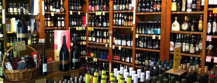 West Lakeview Liquors is one of Chicago Craft Beer Liquor Stores.