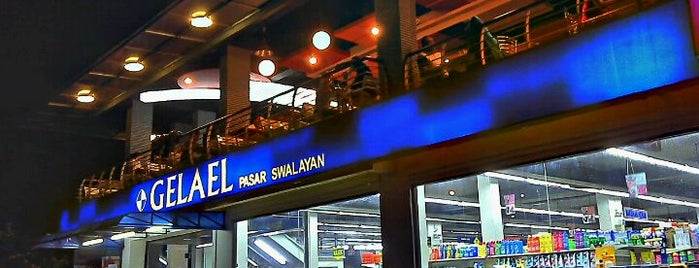 Gelael Pasar Swalayan is one of Tempat yang Disukai A.