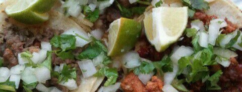 Tacos Arizas is one of Posti che sono piaciuti a Chez.