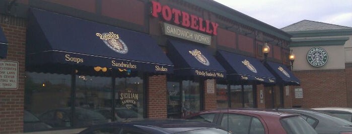 Potbelly Sandwich Shop is one of สถานที่ที่ Debbie ถูกใจ.