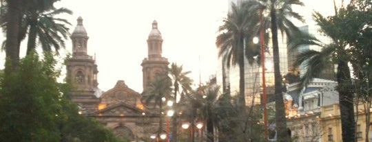 Plaza de Armas is one of Para visitar en Santiago.