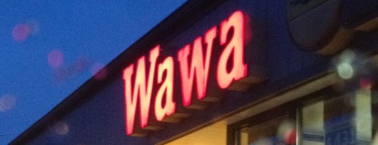 Wawa is one of Lugares favoritos de Lorraine-Lori.