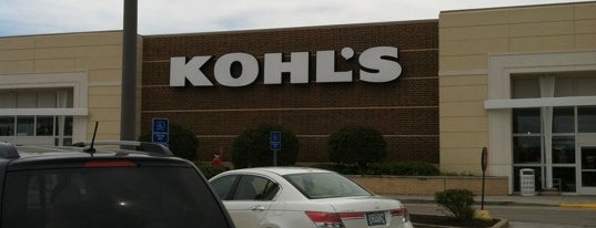 Kohl's is one of Orte, die Christina gefallen.