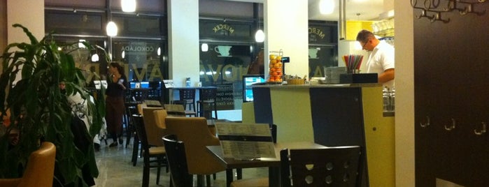 Mercek Cafe&Cake is one of FREE WIFI.