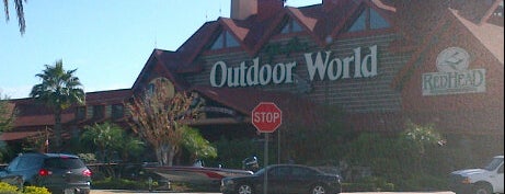 Bass Pro Shops is one of Orlando's Gun Stores.