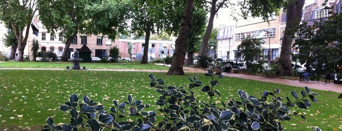 Hoxton Square is one of Places i've been & like in London.