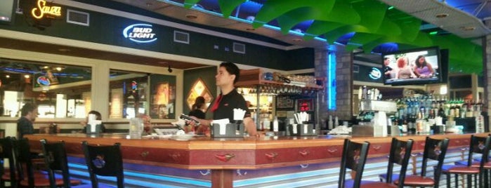 Chili's Grill & Bar is one of Área da Disney.