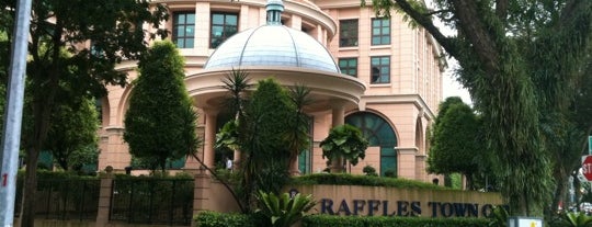 Raffles Town Club is one of Must-visit Arts & Entertainment in Singapore.