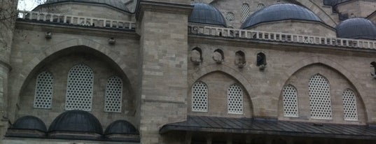 Mezquita de Süleymaniye is one of Gezelim Görelim.