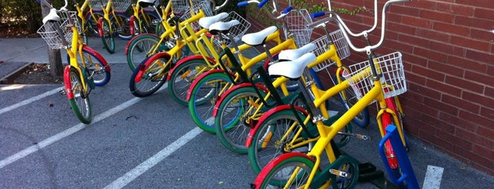 Googleplex is one of Silicon Valley Tech Companies.