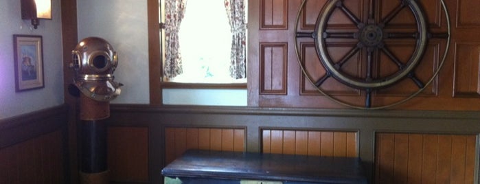 Columbia Harbour House is one of Didney Worl!.