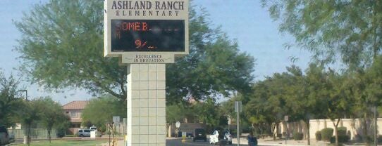 Ashland Ranch Elementary School is one of Lugares favoritos de Brooke.