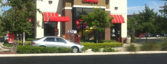 Chick-fil-A is one of Tempat yang Disukai Kandyce.