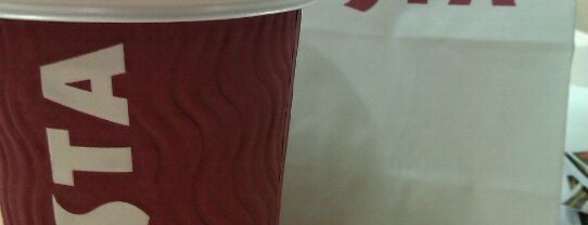 Costa Coffee is one of Henryさんのお気に入りスポット.