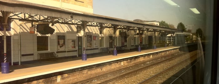 Swindon Railway Station (SWI) is one of Railway Stations in UK.