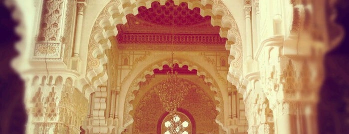 Mosquée Hassan II is one of The Bucket List.