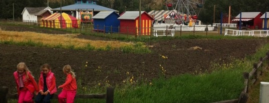 Fort Edmonton Park is one of Canada Favorites.