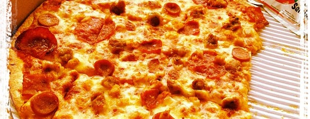 Domino's Pizza is one of Lieux qui ont plu à Mia.