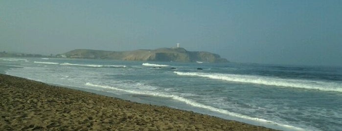 Playa Miraflores - Barranca is one of El Mar de Grau.