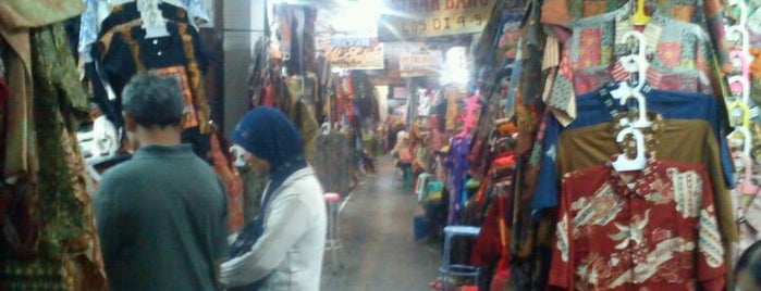 Pasar Klewer is one of Get Around of Solo City (travelbuck.net).