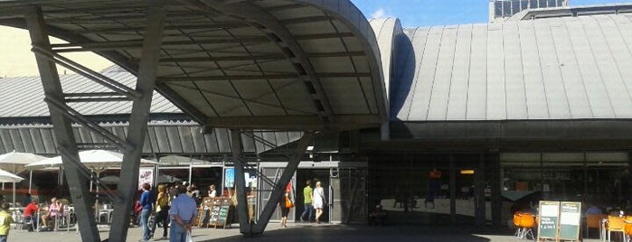 Mercat de la Barceloneta is one of Barcelona, Espanha.