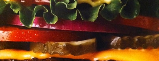 Smashburger is one of Lizzie: сохраненные места.