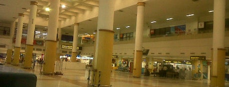 Международный аэропорт Пхукет (HKT) is one of Asia - done / to do.