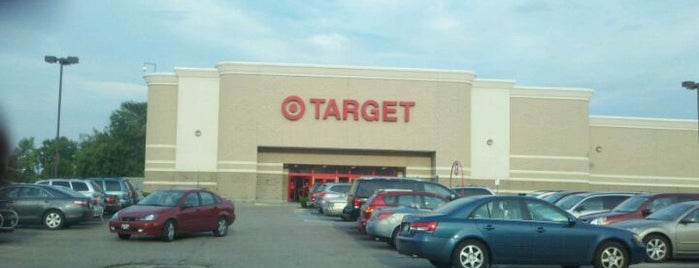 Target is one of Tempat yang Disukai David.