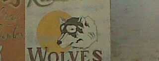 Wolves is one of Locais curtidos por Federico.