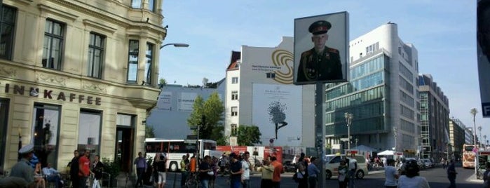 Checkpoint Charlie is one of Cosas para visitar.