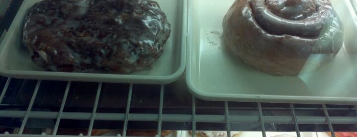 Dat Old Fashioned Donut is one of สถานที่ที่บันทึกไว้ของ LaLaLauren.