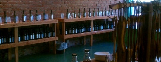 Bisbee Olive Oil is one of Orte, die eric gefallen.