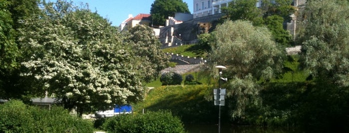 Schnelli Park is one of Tallinn.