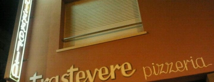 Pizzeria Trastevere is one of Locais salvos de Jens.