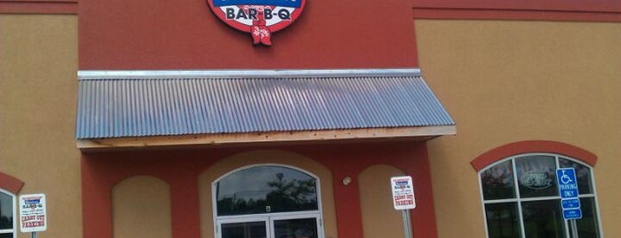 Bandana's Bar-B-Q is one of Tempat yang Disukai Awilda.