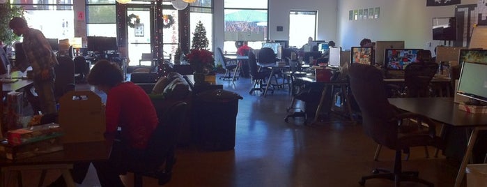 Gangplank HQ is one of Hackerspaces in North America.