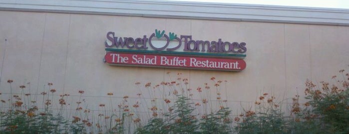Sweet Tomatoes is one of Lugares favoritos de Christopher.