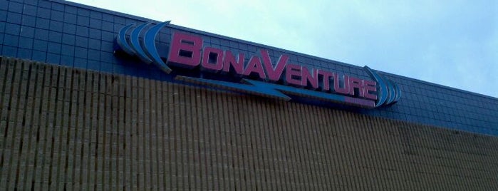 BonaVenture Family Skating Center is one of Tempat yang Disukai Dan.