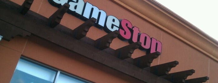 GameStop is one of Tempat yang Disukai Jamie.