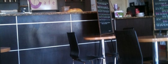 Thuy Cafe is one of Locais salvos de Kimmie.