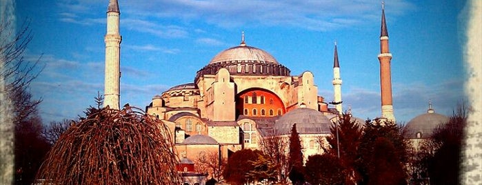 Santa Sofia is one of İstanbul'daki Müzeler (Museums of Istanbul).