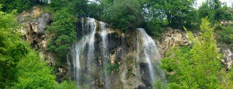 Водопад "Вара" is one of Waterfalls.