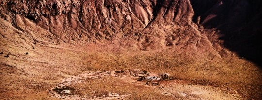 Meteor Crater is one of The Bucket List.