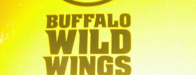 Buffalo Wild Wings is one of Tempat yang Disukai Eve.