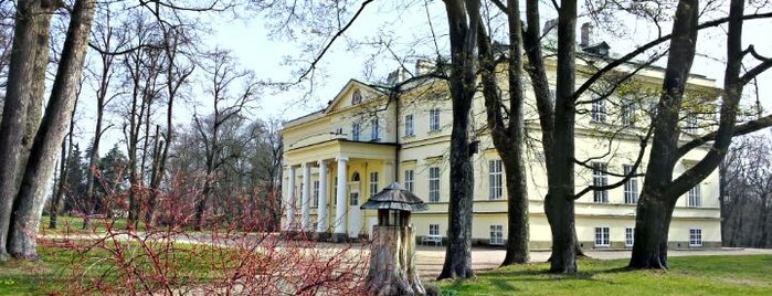 Nový zámek Kostelec nad Orlicí is one of Lugares favoritos de Macy.