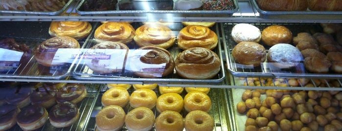 Golden Donuts is one of Marlon's to-eat list.
