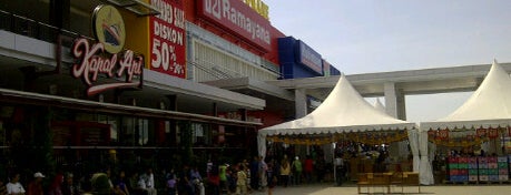 Cirebon Square is one of Shopping spots in Cirebon.