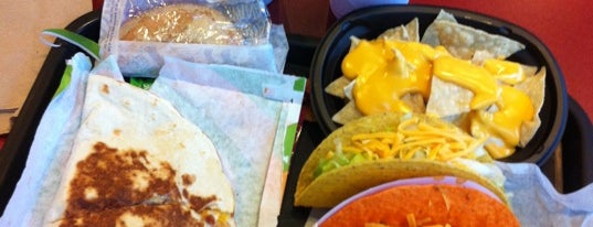 Taco Bell is one of สถานที่ที่ Joe ถูกใจ.